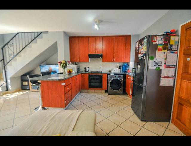 3 BEDROOM TOWNHOUSE FOR SALE IN HALFWAY GARDENS